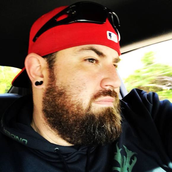 Meet your Posher, Chris - Picture 1 of 1